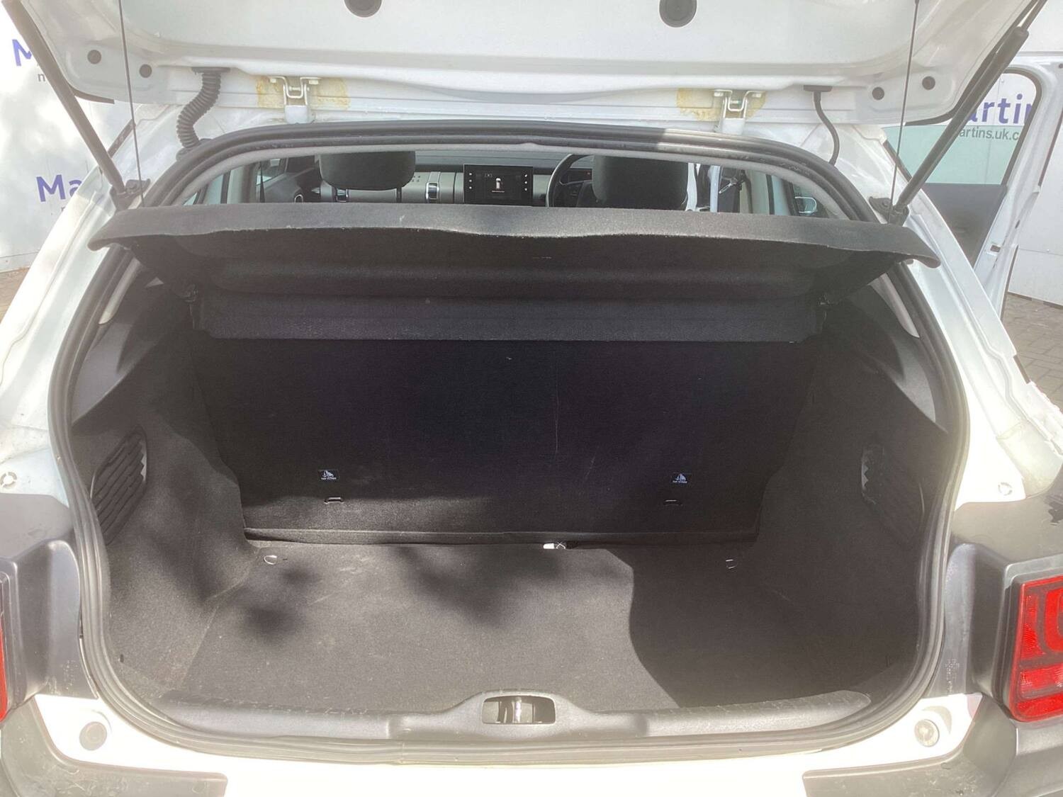2016 Citroen C4, photograph 6