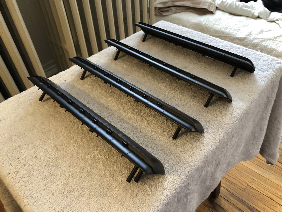 Lot of 2 MTH O Scale Black Heavyweight Passenger Car Roofs 8 Vent 15" Long - Image 3 of 4