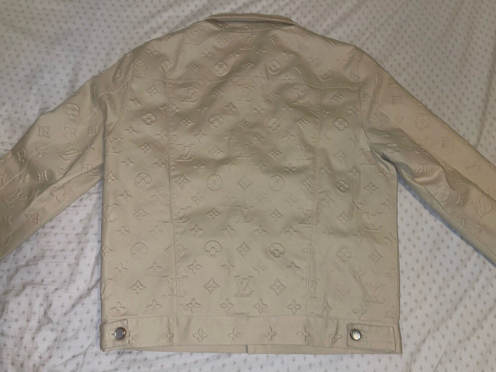Picture 18 of 24