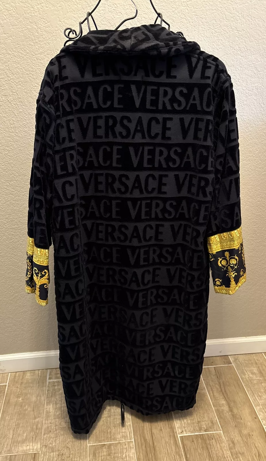 Picture 4 of 15