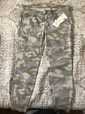 NWT WOMENS SNEAK PEEK CAMO SKINNY CAMO PRINT CARGO SKINNY JEANS SIZE 7