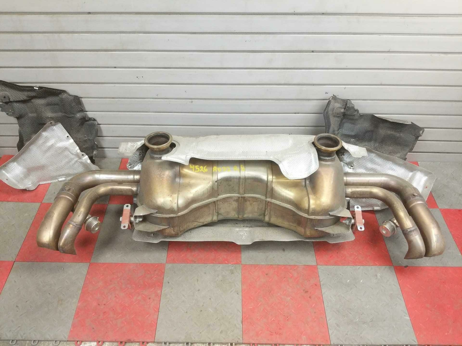 2020 Audi R8 Performance Spyder OEM Exhaust Muffler Assembly & Valves 4S0251051F