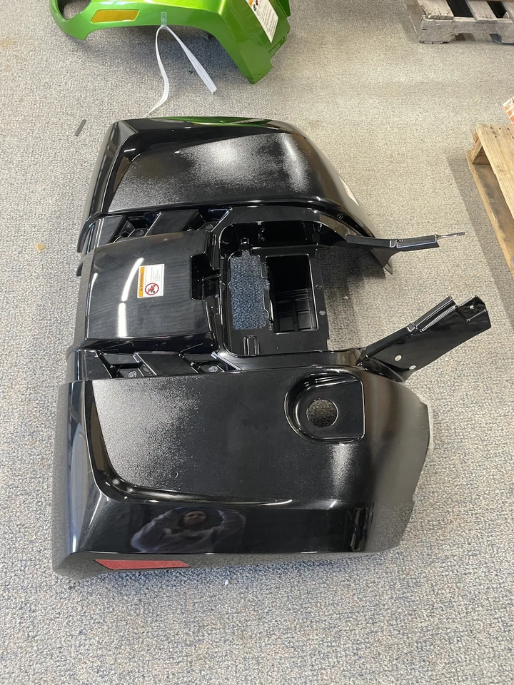 ARCTIC CAT 2011 MUD PRO 700 EFI METALLIC BLACK REAR FENDER 2516-952 ATV UTV Foto 2 de 4