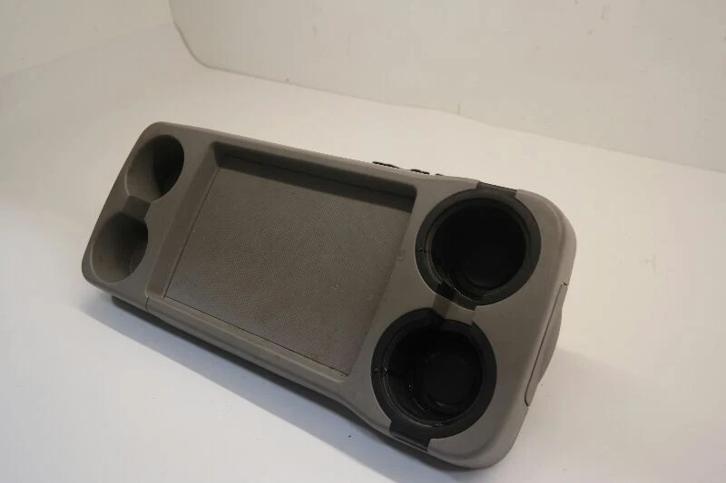 Средний лоток переднего сиденья 2006 Buick Terraza - Изображение 2 из 4