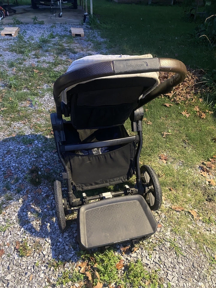 Baby Jogger® City Select® 2 Single-to-Double Modular Stroller, Eco Collection - Image 2 of 4