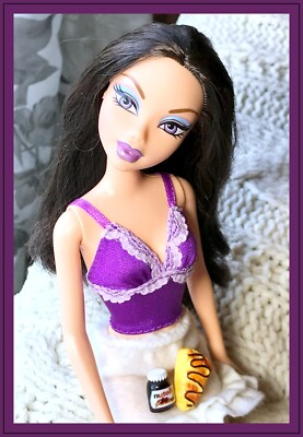 VTG 2004 My Scene Shopping Spree Nolee Barbie 12