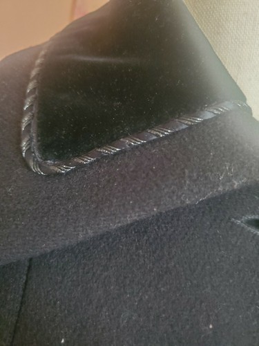 womens over coat size Large long black wool button up Vintage J & D - Picture 9 of 9