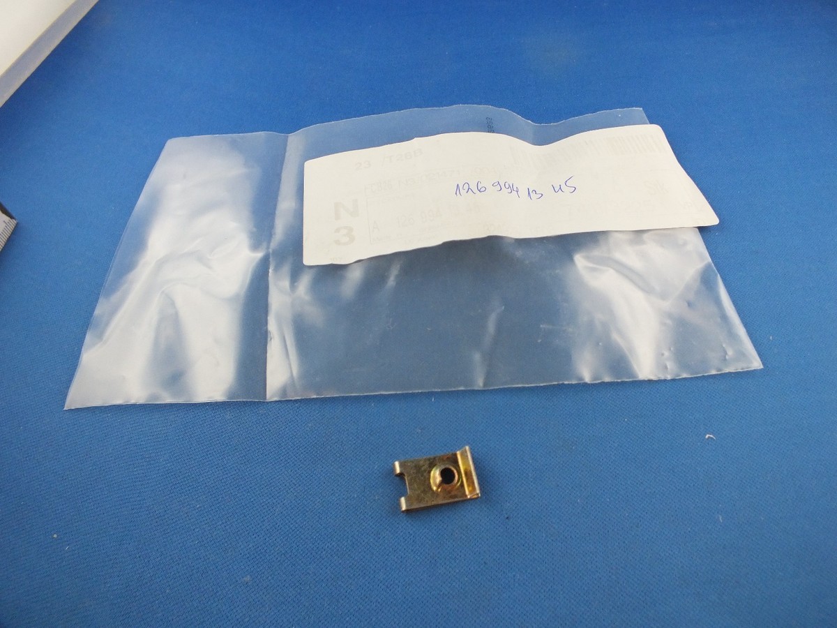 Original MERCEDES Steckclips Buchsengehaeuse Befestigung Gehäuse 