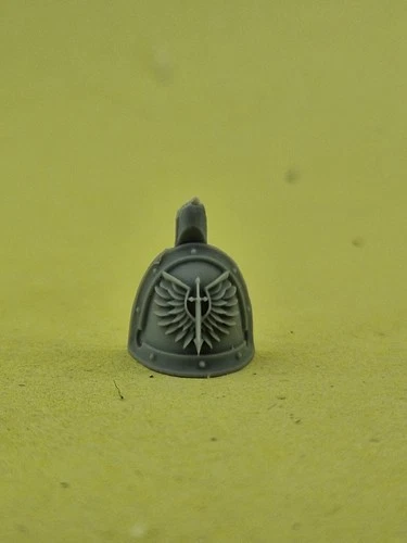 Dark Angels Deathwing Companions Shoulder  Pad (F) - Forgeworld - Horus Heresy
