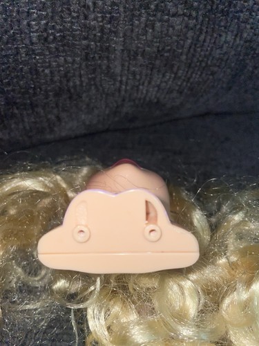 Bratz Head Gamez Cloe Doll Head 2001 MGA Head Games - Picture 3 of 5