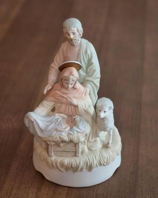 Musical Nativity Figurine ~ Lefton China ~ Away in a Manger Tune ~ Collectible