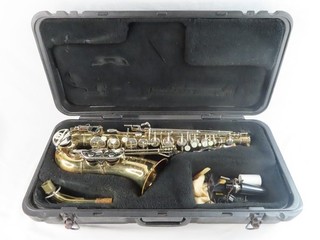 Preowned Student Model Selmer Bundy II Alto Saxophone W/ Hard Case