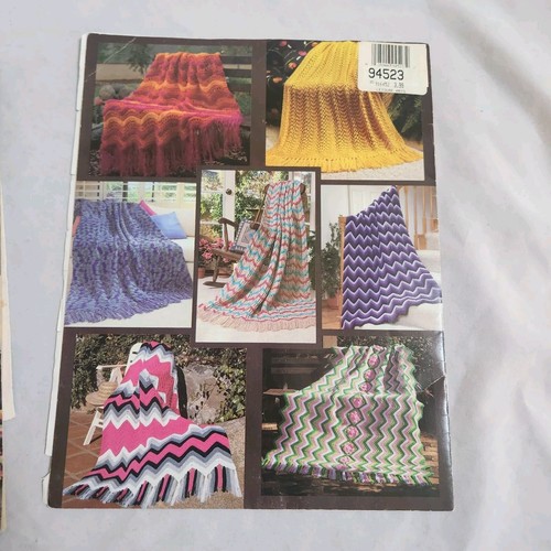 Vintage Crochet Knitting Afghans Pattern Book Lot Yarn Crafts Instruction Guides - Picture 7 of 16