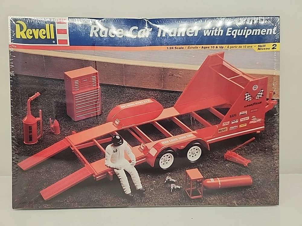 Revell 1 24 Race Car Trailer With Equipment -