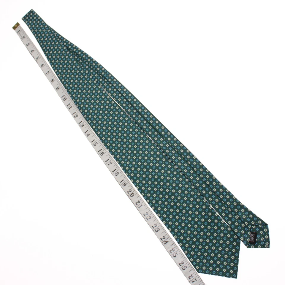 Gravata Drake's nova com etiquetas verde com mini estampa geográfica branca/azul/verde 100% seda - Imagem 3 de 4