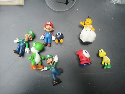 Mario Bros.8 piece lot figures Yoshi Luigi | eBay
