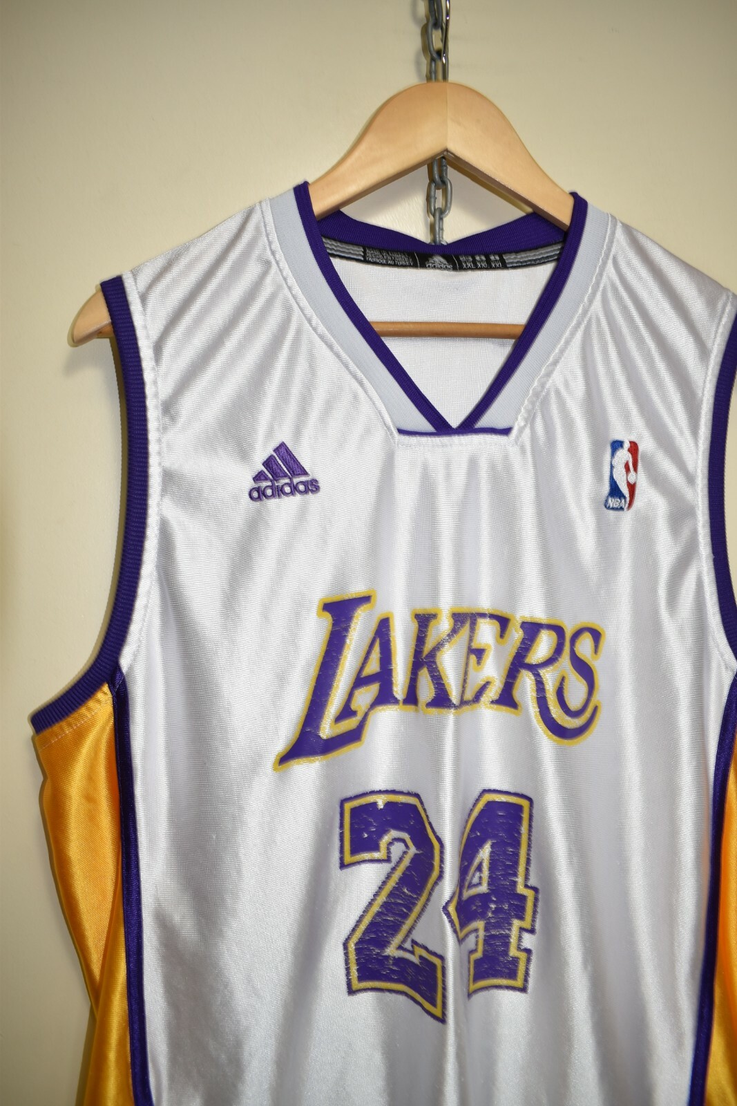 VINTAGE ADIDAS NBA LAKERS 24 KOBE BRYANT JERSEY SIZE XL