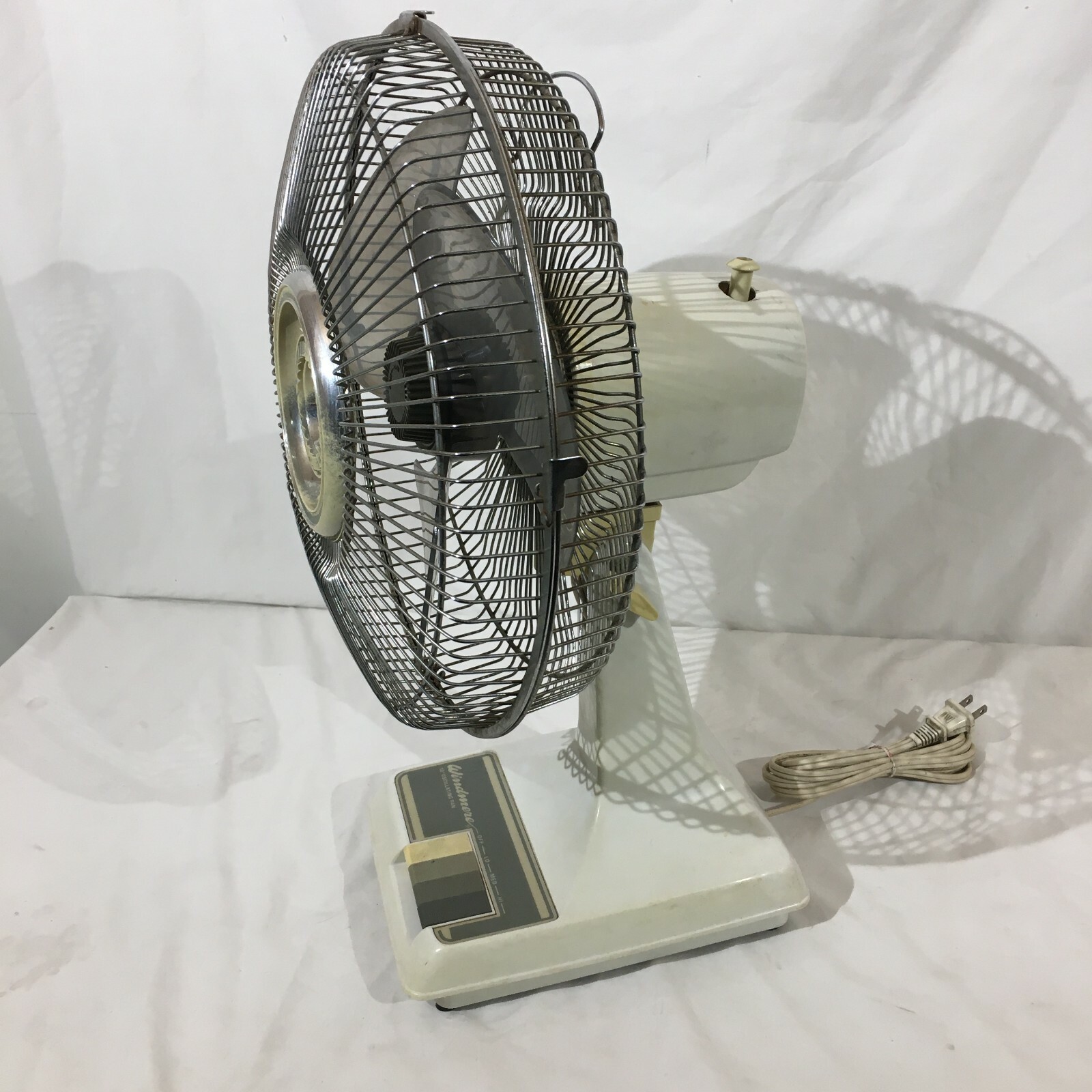 Vintage MCM 12" 3 Speed Oscillating Windmere Fan NR12 412 Tested & Working eBay
