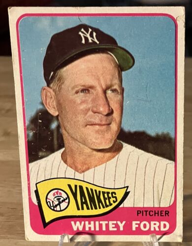 1965 Topps Whitey Ford #330 New York Yankees - HOF - Small creases - Picture 1 of 2