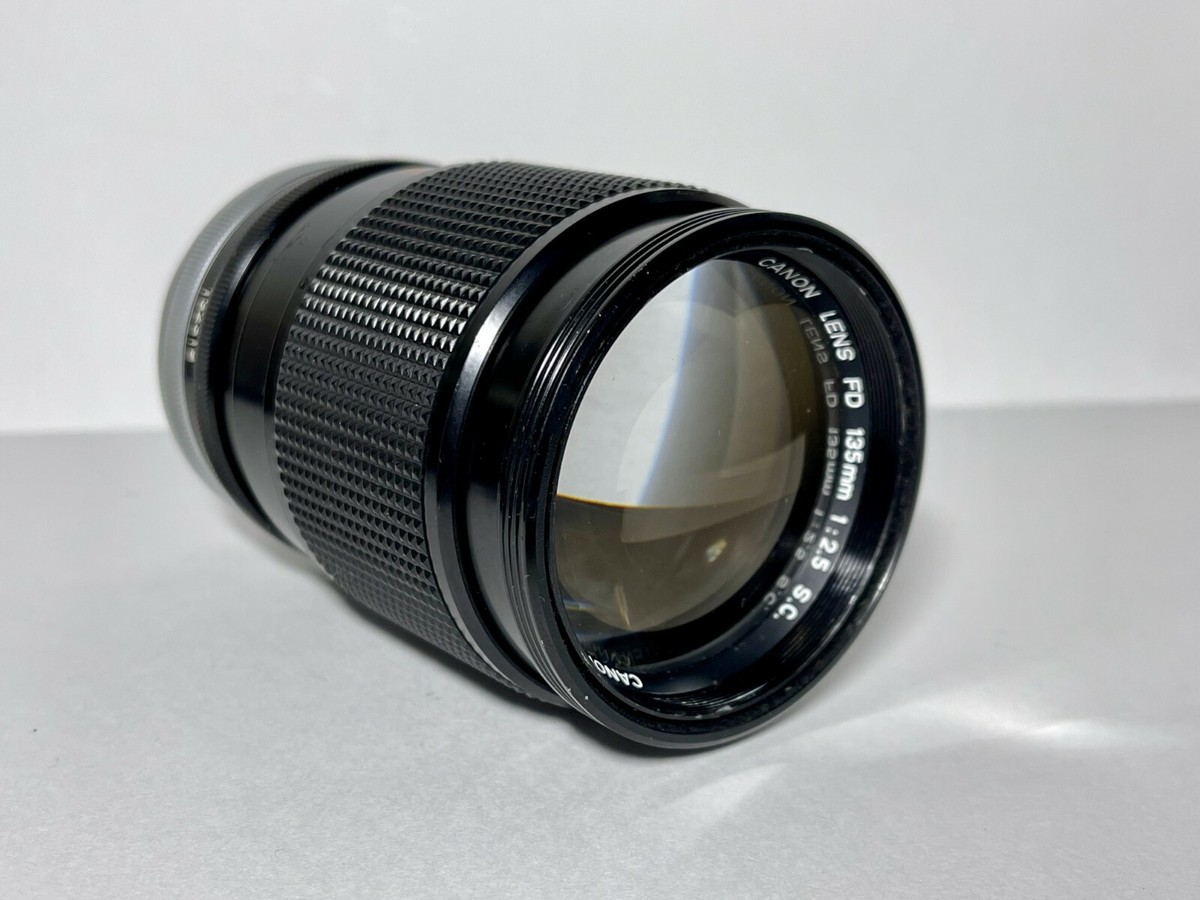綺麗 Canon FD 135mm F2.5 S.C. Canon 135mm f2.5 S.C - Lens – Kamerastore