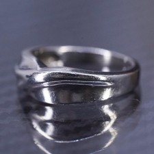 size 7, vintage sterling silver 925 handmade wide ribbed band ring