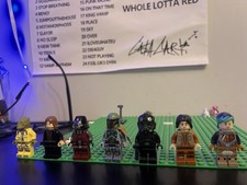28 Lego Figures Mainly From Star Wars Some From Batsman and Nexo Knights