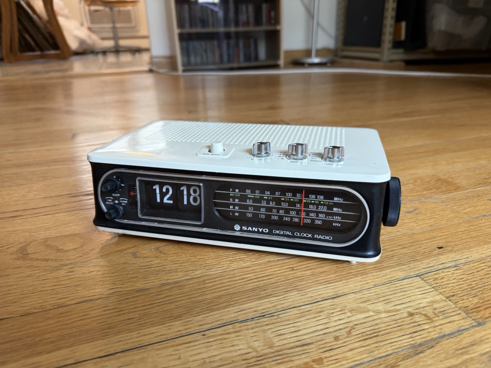 Radio Europe Hong Kong Australia Chile 220v 50hz