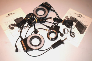 NIKON : lot Flash macrophotographie SM-2 (x2)+SR2  macro ring light avec câbles