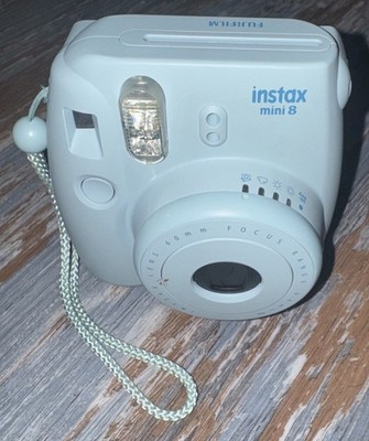 Fujifilm Instax Mini 8 Ice Blue Instant Polaroid Camera - Works Perfectly Tested