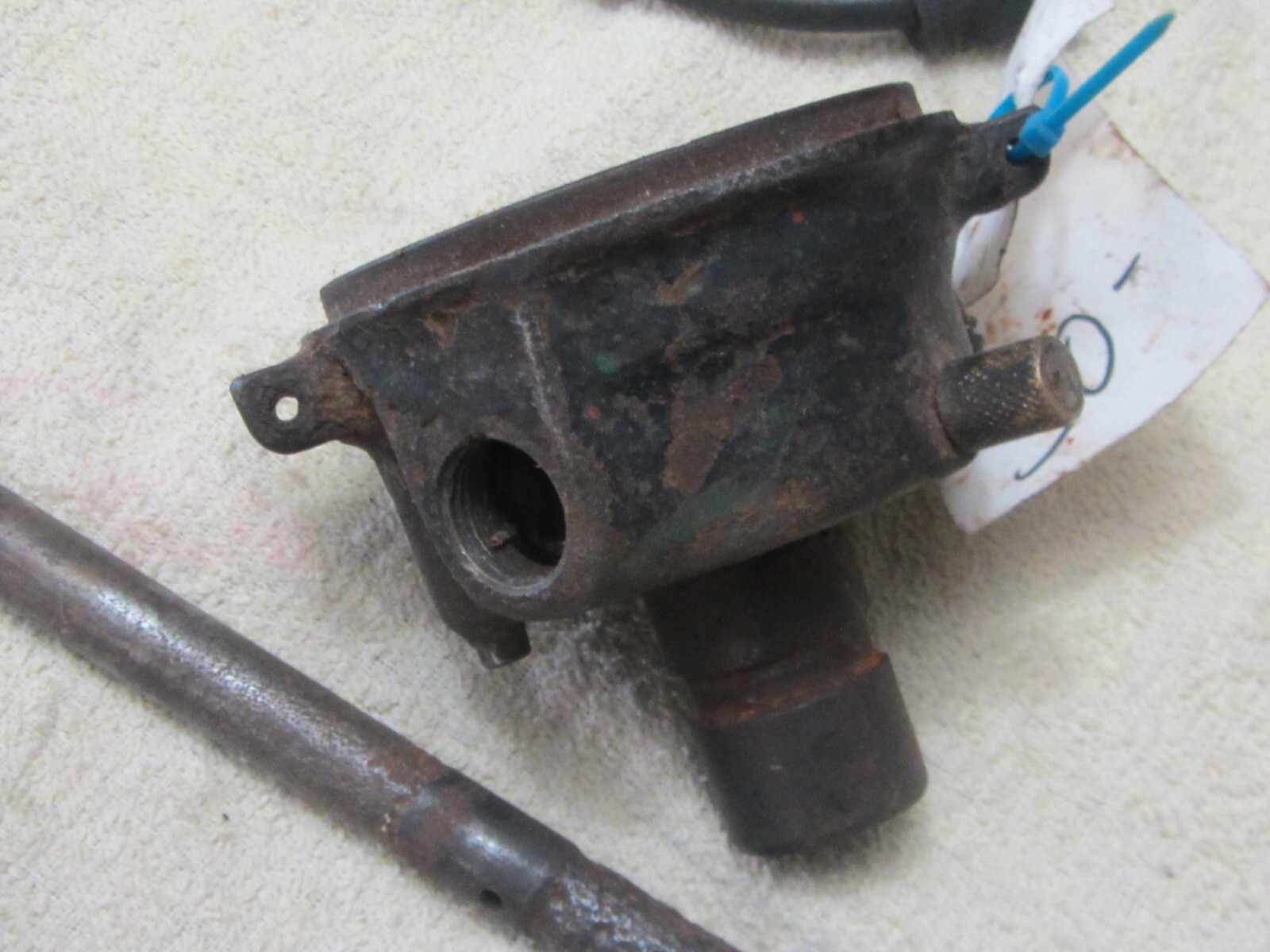 Ford Model A Distributor Core and parts Cap Body INSTITUTO