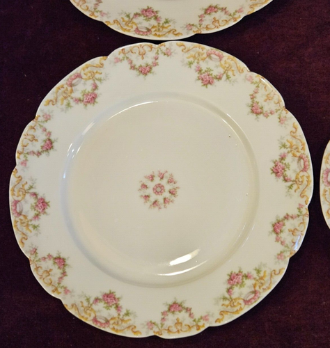 Tressemanes & Vogt (T&V) France 4 Dinner Plates 9-1/2" Rose Swags Pttn 4290 - Picture 7 of 9