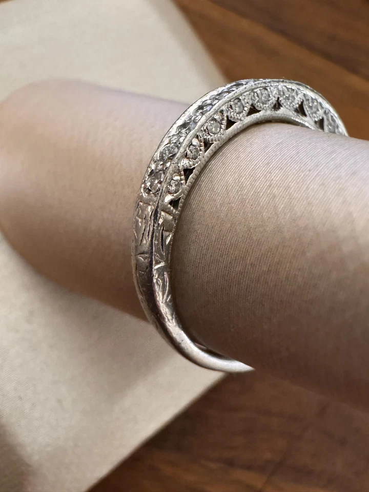 Pre-Owned Tacori Platinum Diamond Band – Size 7 1/2 - Image 2 of 4