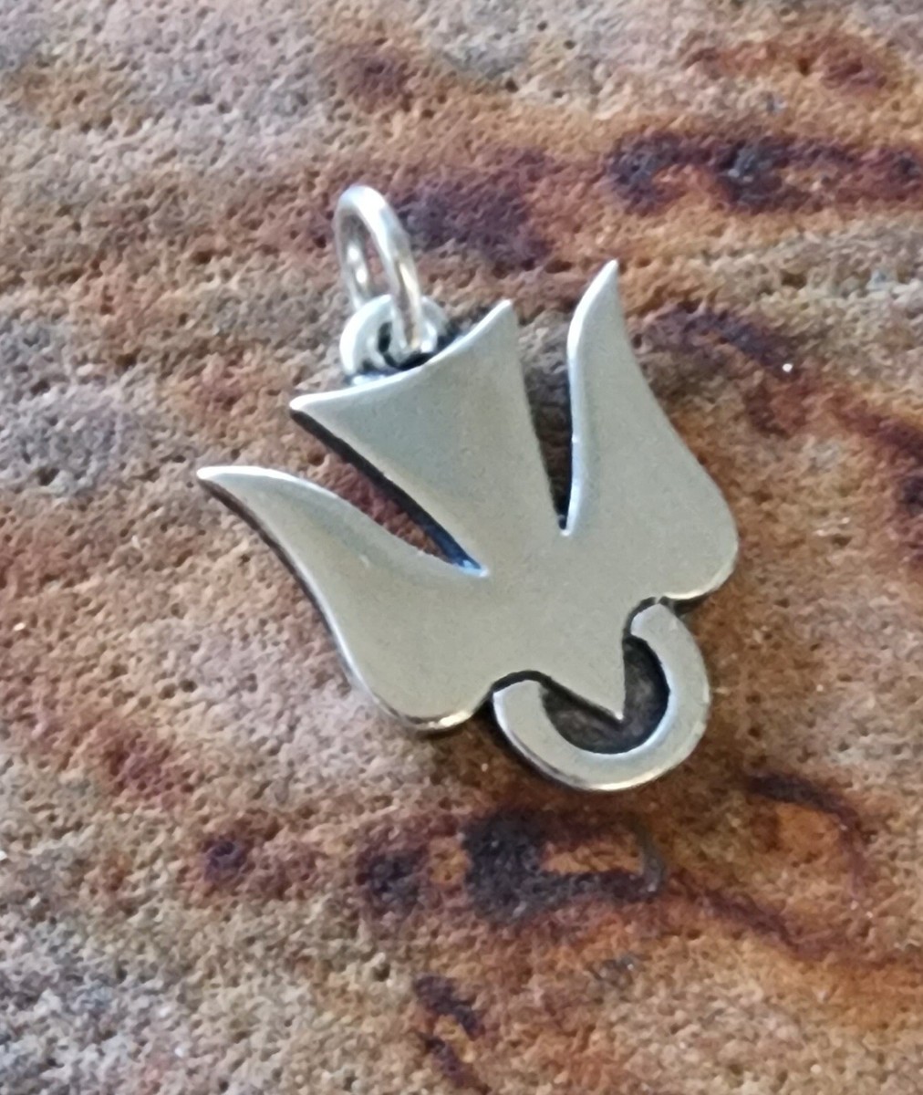 James Avery Retired Sterling Descending Dove Pendant 1 1/2  RETIRED James Avery Descending Dove Pendant, Sterling Silver main image 1