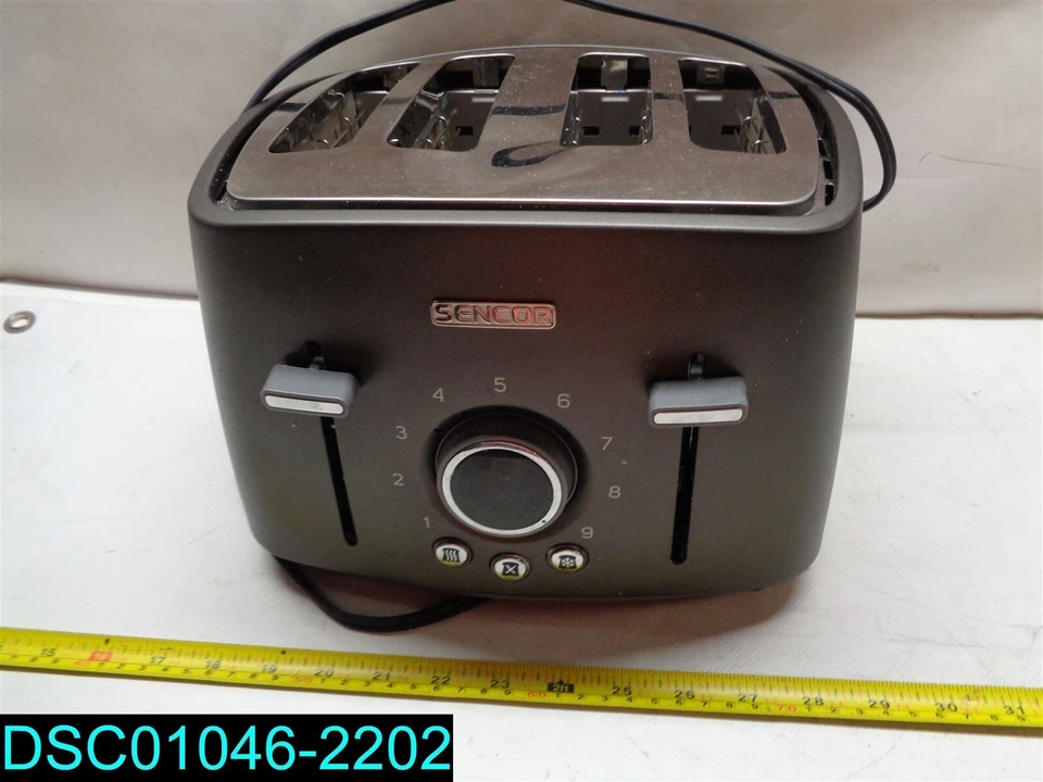 used itemSts6078BKNAA1Premium Metallic 4slot High Lift Toaster W Digital Button - Image 2 of 4