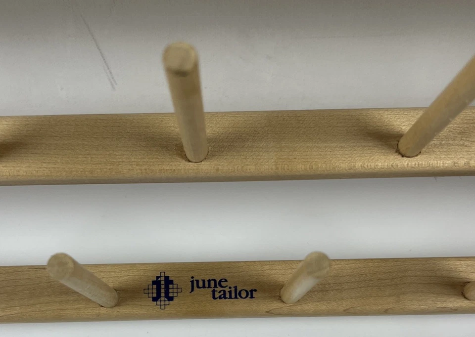 Soporte de rosca de carrete de madera June Tailor 32 vintage Foto 2 de 4