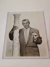 George Burns Signed 8x10 Photo Autographed Rare