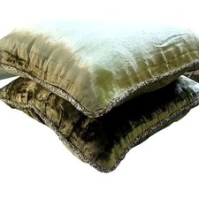Olive Green Decorative Throw Pillow Cover, 16"x16" Velvet Cushion-Olive Shimmer
