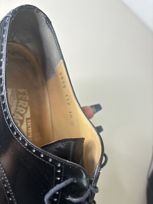 Salvatore Ferragamo Men 10 D Black Leather Wingtip Lace-Up  display picture 2