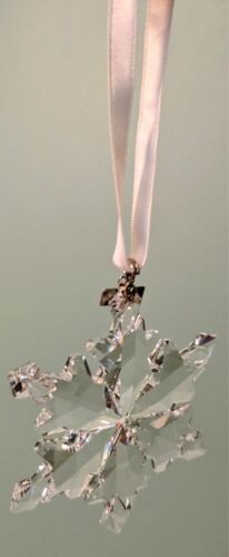 2012 SWAROVSKI Crystal Annual Edition Christmas Snowflake Ornament IN ORIG BOX - Picture 2 of 3
