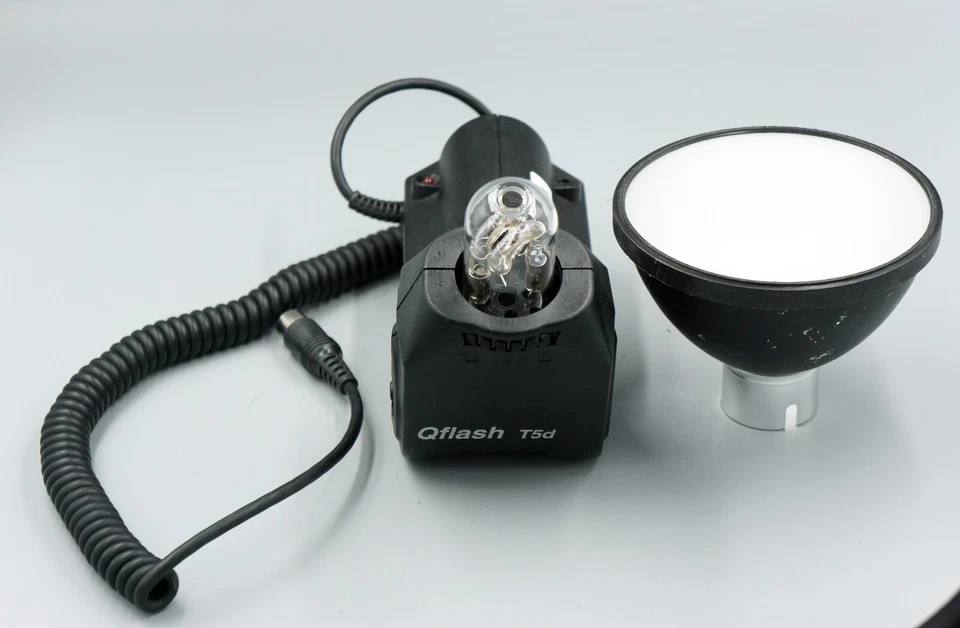 Quantum Qflash T5D T5d TTL Flash for Canon Nikon etc #094 - Image 2 of 4