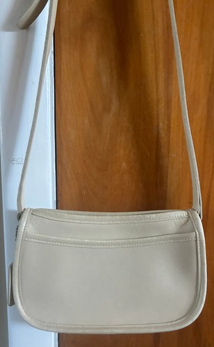 Vintage Coach Wendie Zip Bone Crossbody 9031 Creed Charm