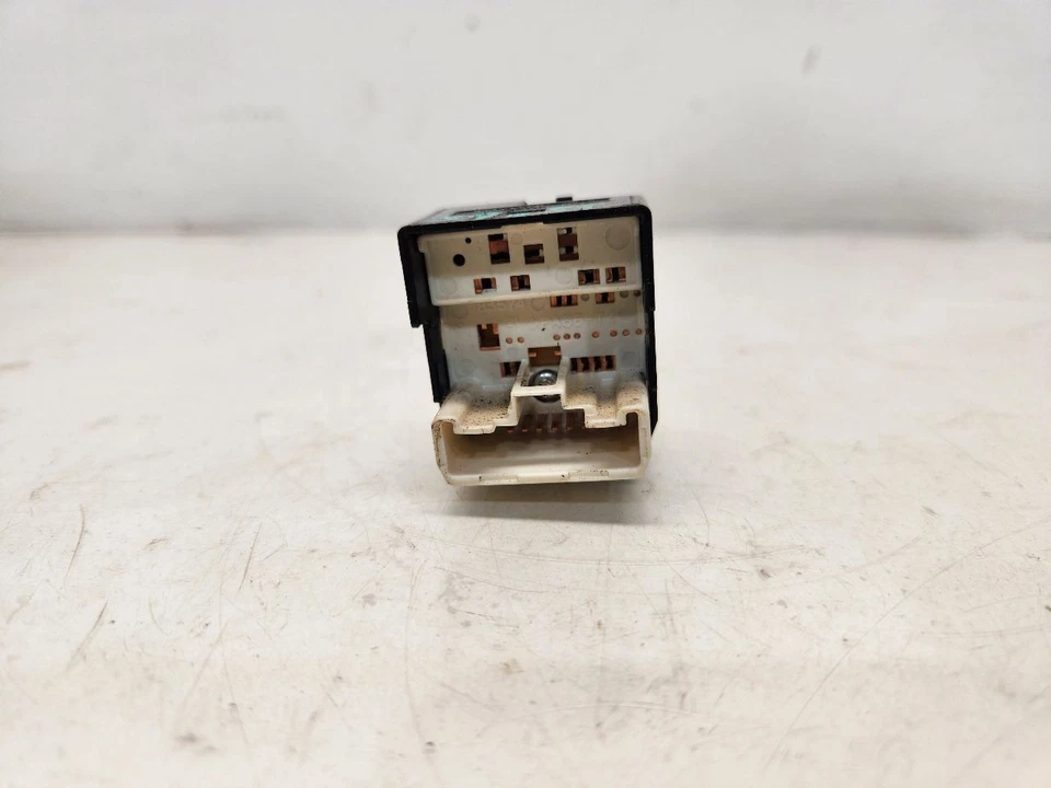 2006 Toyota Tundra (Crew Cab) Door Switch - Power Mirrors - Image 3 of 4