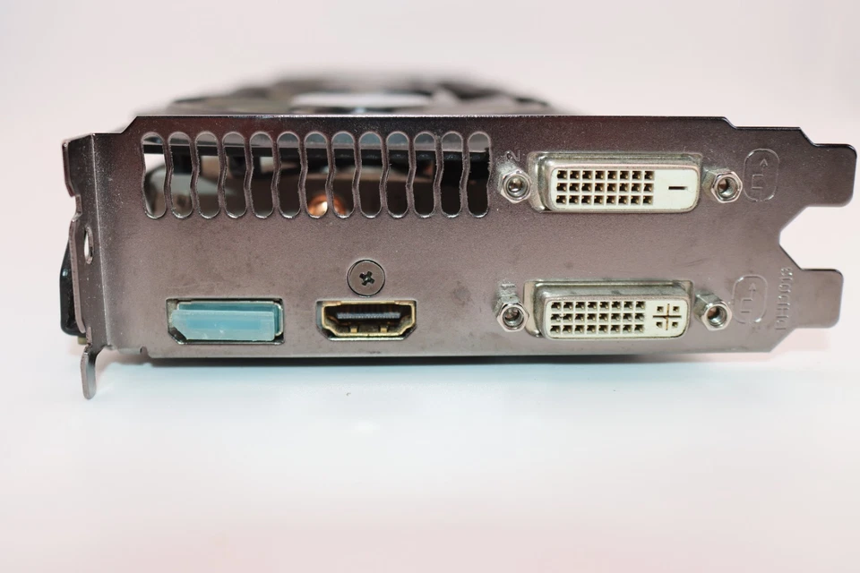 Gigabyte AMD Radeon R9 270X 2GB Model - Image 3 of 4