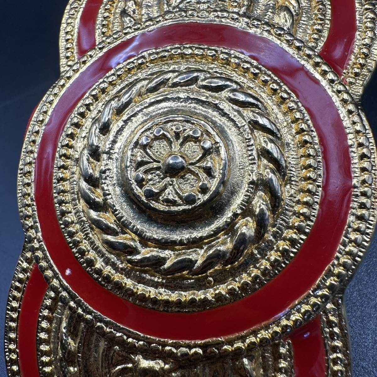 Vintage Signed Nani Lewis 1980\'s Gold Tone & Red Belt Buckle Vintage Signed Nani Lewis Gold Tone & Black Belt Buckle W  main image 3