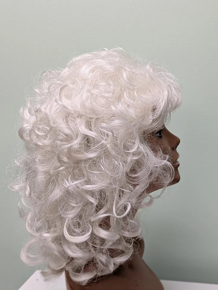 New Wig Aspen- Gabriella #60M Color Pearl White Average Size  - Image 3 of 4