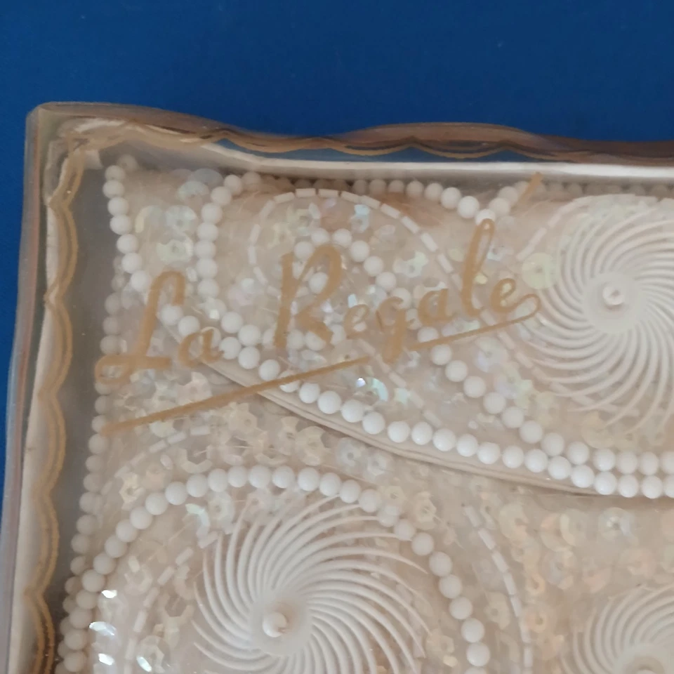 Bolso de noche Clutch con cuentas vintage marfil satinado Foto 3 de 4