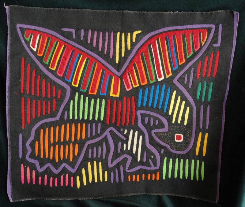 1960s Mola Predatory Bird w Fish in Talons Kuna San Blas Island Panama 16" x 14"