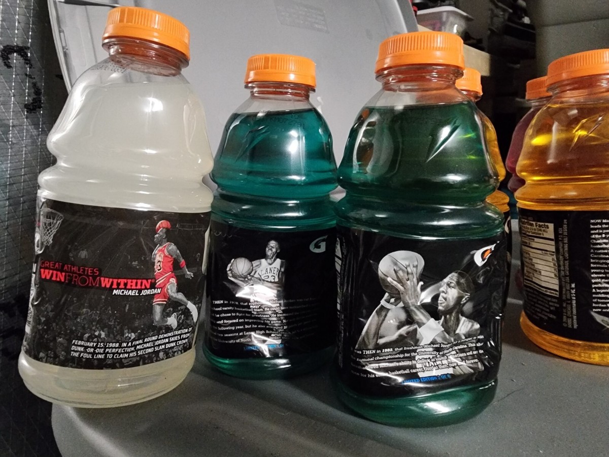 Gatorade JORDAN ボトル 非売品 ノベルティ ゲータレード ジョーダン jordan gatorade ゲータレード ボトル - メルカリ
