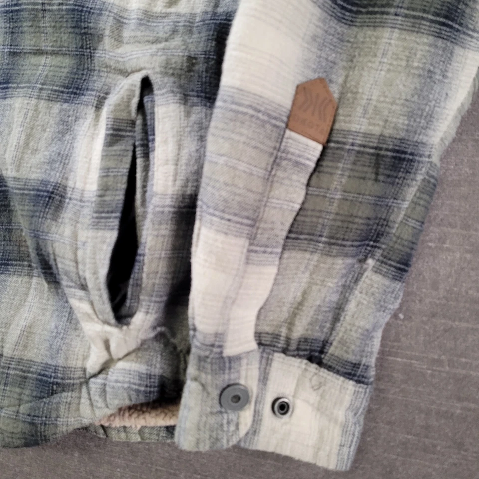 Dkota Grizzly Flannel Plaid Sherpa Lined Snap Shacket Mens Size Medium M - Image 2 of 4