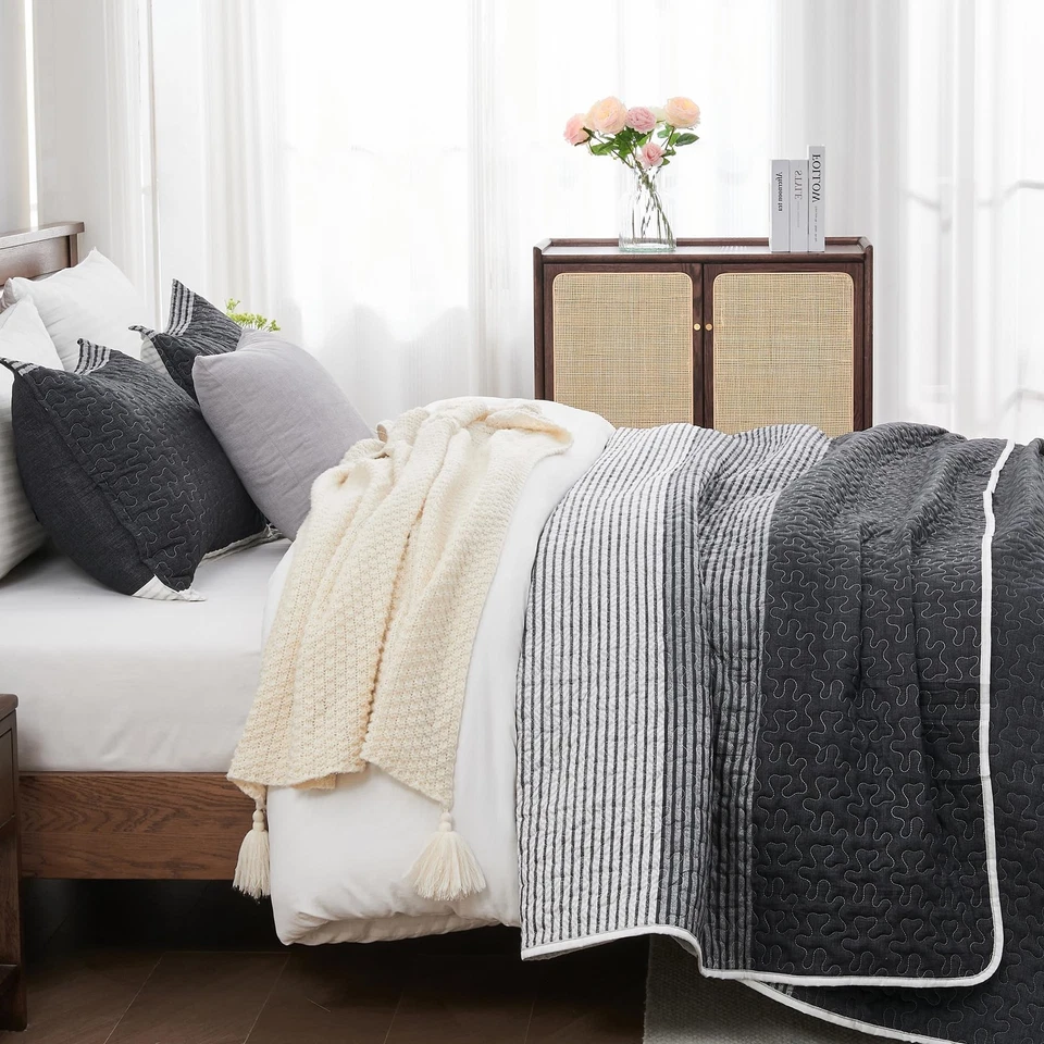 Juego de Edredón Andency King Size Blanco y Negro, 3 Piezas Gris Ultra Suave Foto 2 de 4